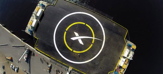 Illustration for article titled Imágenes y vídeo del Falcon 9 estrellándose contra la barcaza flotante